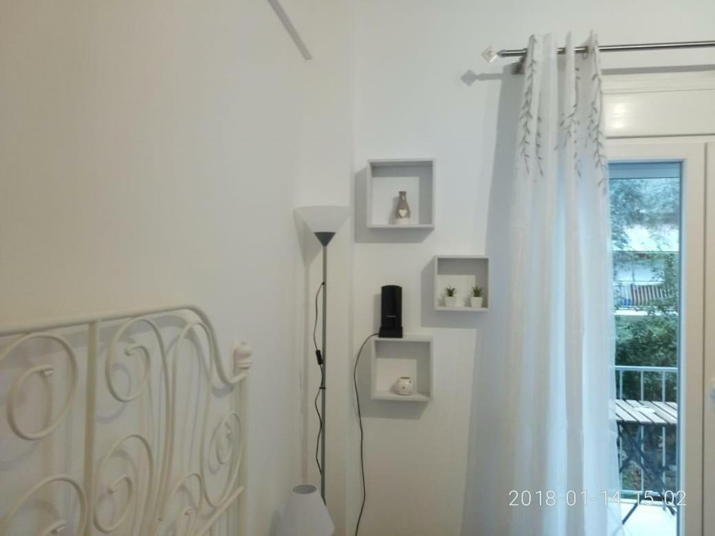 Modern, Ideally Located Studio Apartment Athen Eksteriør billede