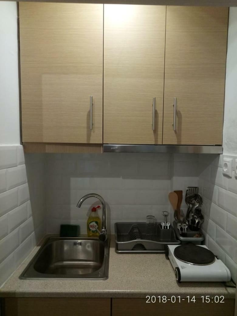 Modern, Ideally Located Studio Apartment Athen Eksteriør billede